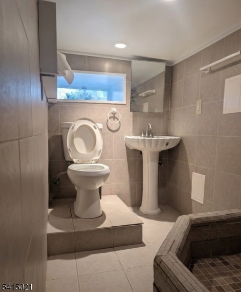 Building Photo - 620 US-22