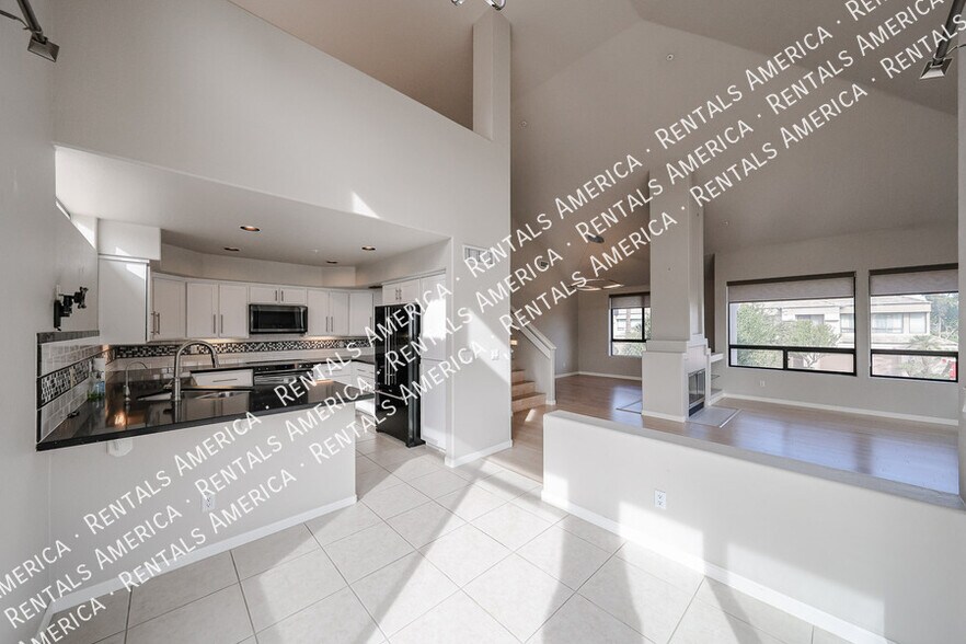 Building Photo - 7400 E Gainey Club Dr