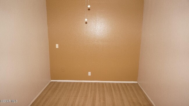 Building Photo - 1801 Garden Gate Way