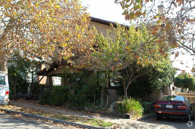 Primary Photo - 5867 Ocean View Dr