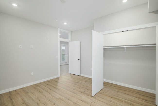 Building Photo - 1726 N 22nd St