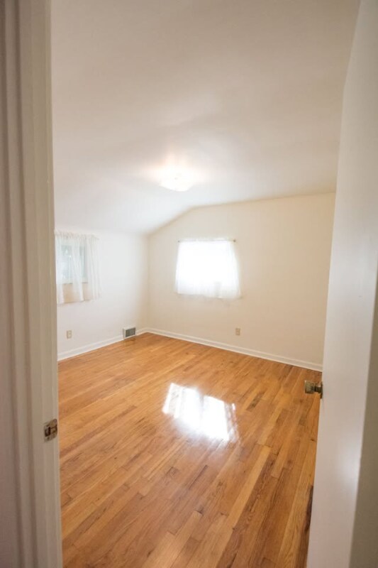 Building Photo - 733a Cribbs St