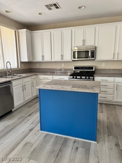 Building Photo - 9440 Highview Rock Ct