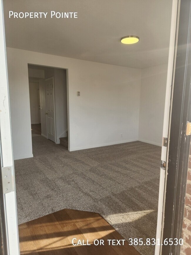 Building Photo - 1573 S 2000 W