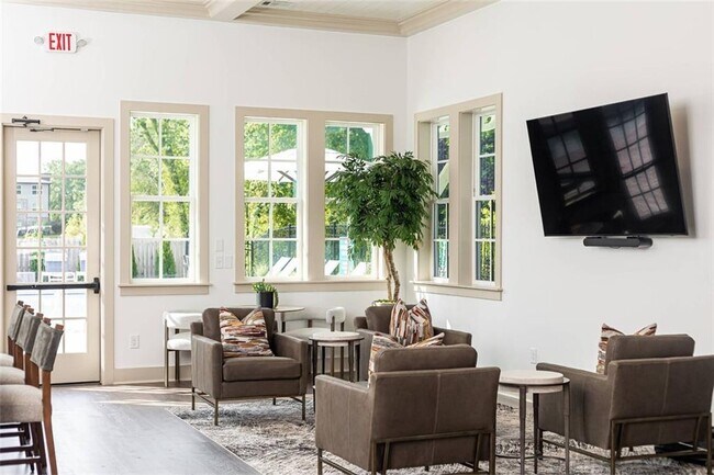 Building Photo - 3373 Fence Rd