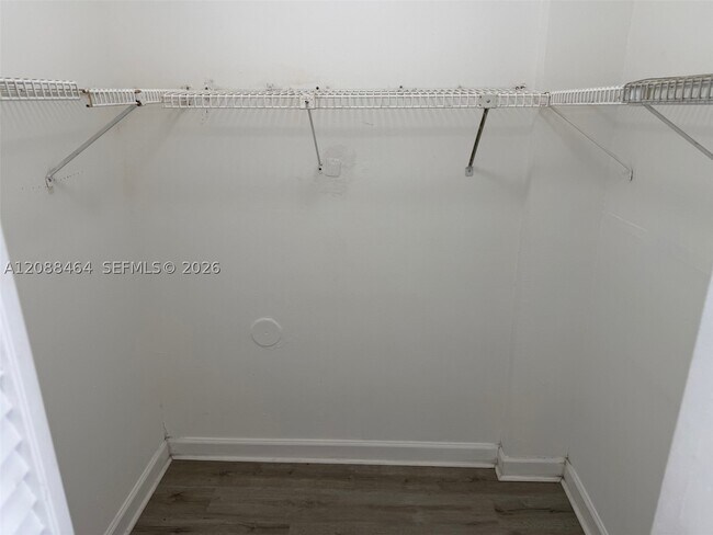 Building Photo - 13120 SW 92nd Ave