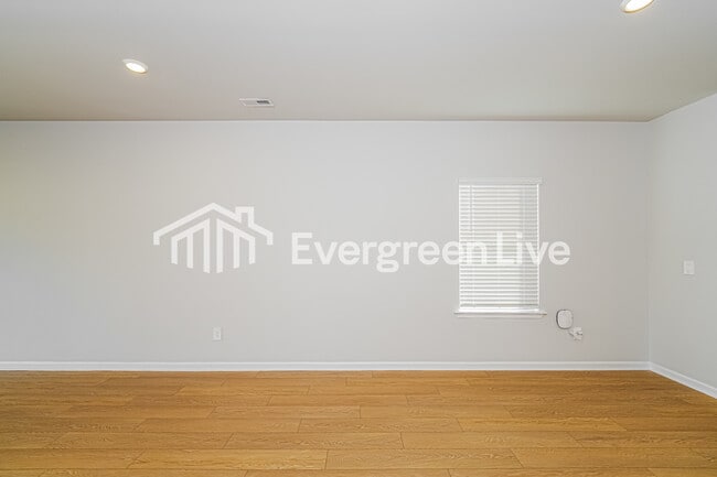 Building Photo - 15785 Ruthie Lynn Dr