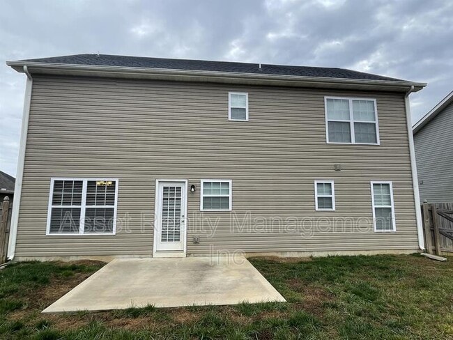 Building Photo - 8107 Cambridge Reserve Dr