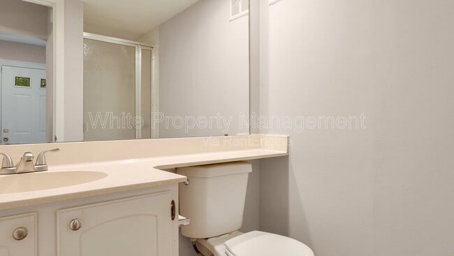 Building Photo - 6927 Stonington Ln