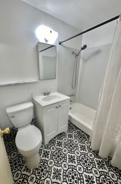 Building Photo - 5101 Ravenna Ave NE