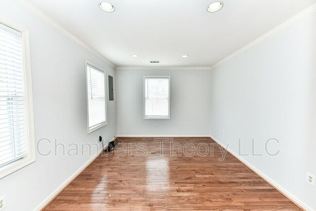 Building Photo - 1128 N Kentucky St