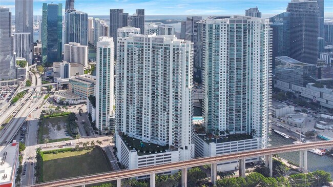 Building Photo - 90 SW 3rd St