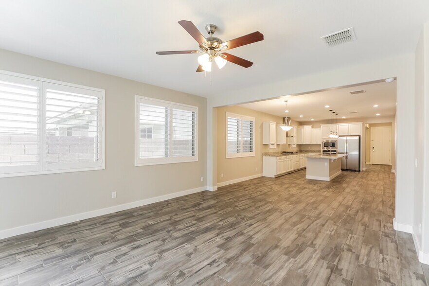 Building Photo - 10605 E Durant Dr