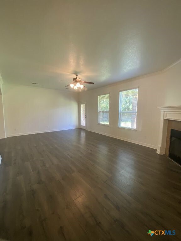 Building Photo - 7105 Golden Oak Ln