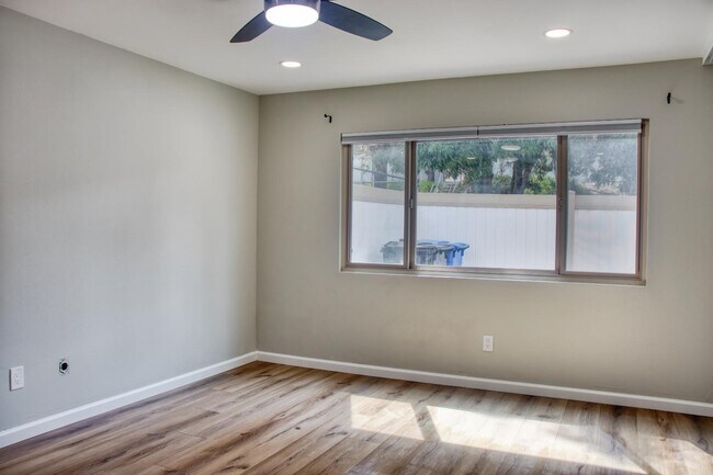 Building Photo - 600 Sheffield Ct
