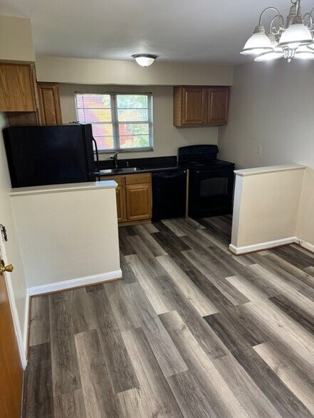 Building Photo - 322 Delray Rd
