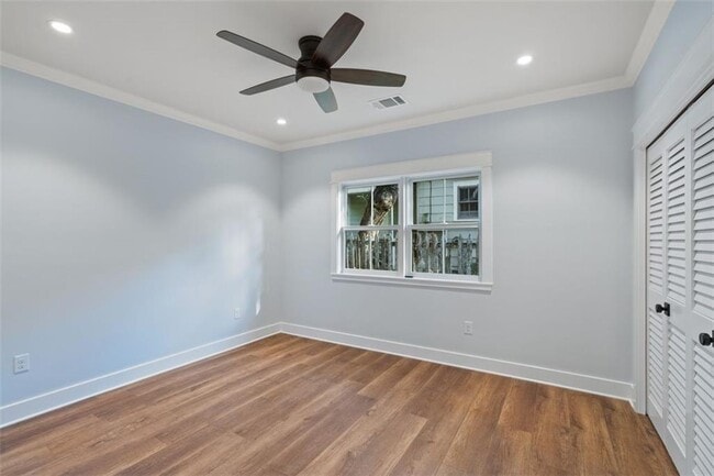Building Photo - 1801 Alta Vista Ave