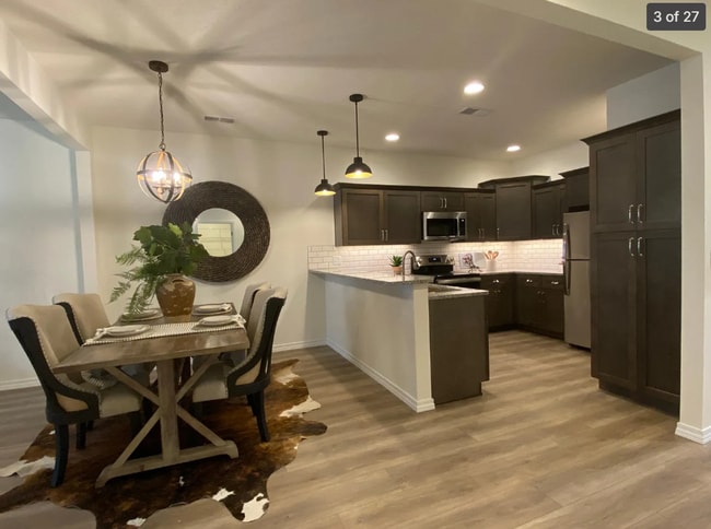 Building Photo - NEW LUXURY 2 BED 2 BATH 1 CAR GARAGE DUPLEX