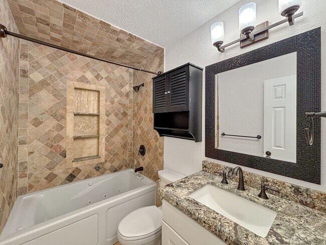 Building Photo - SD: Gorgeous 2BD/1BA Upgraded Condo in Cherokee Point W/ Parking & Private Patio!