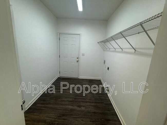 Building Photo - 117 Vanderbilt Cir