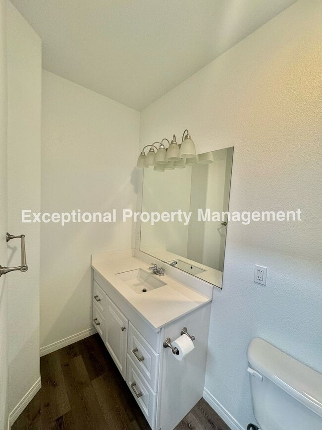 Building Photo - 1 bed 1 bath ADU