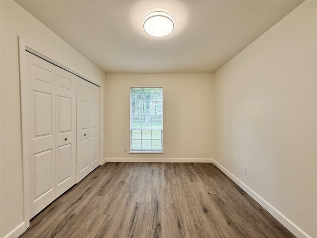 Building Photo - 2043 Cherry Laurel Dr