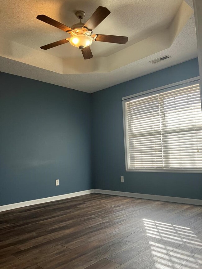 Building Photo - 2745 Navigator Cir