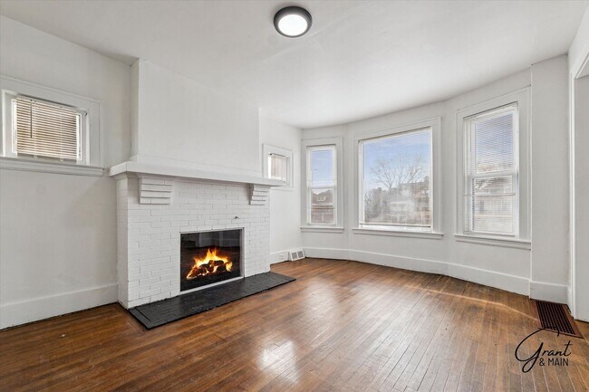 Building Photo - 1162 Virginia Park St