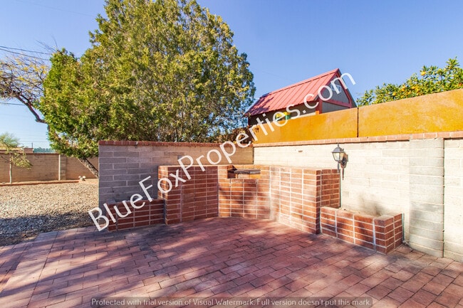 Building Photo - 418 S Jerrie Ave