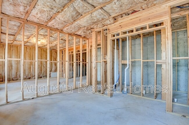 Building Photo - 848 Tyler Woods Dr