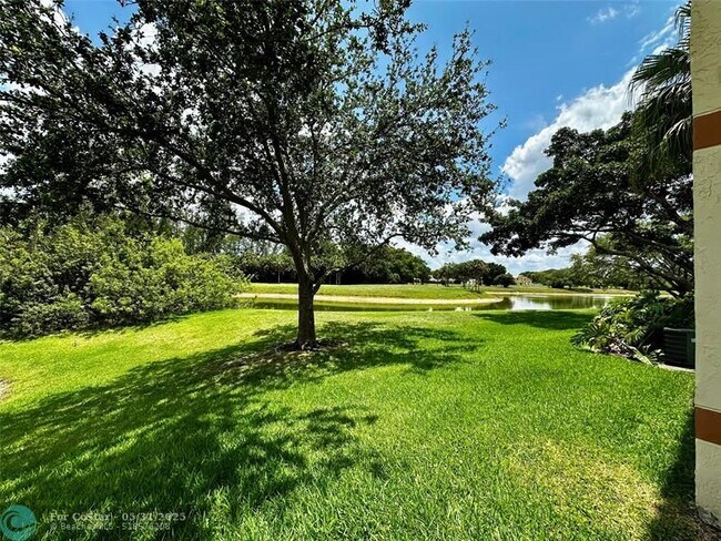 Building Photo - 3330 Pinewalk Dr N