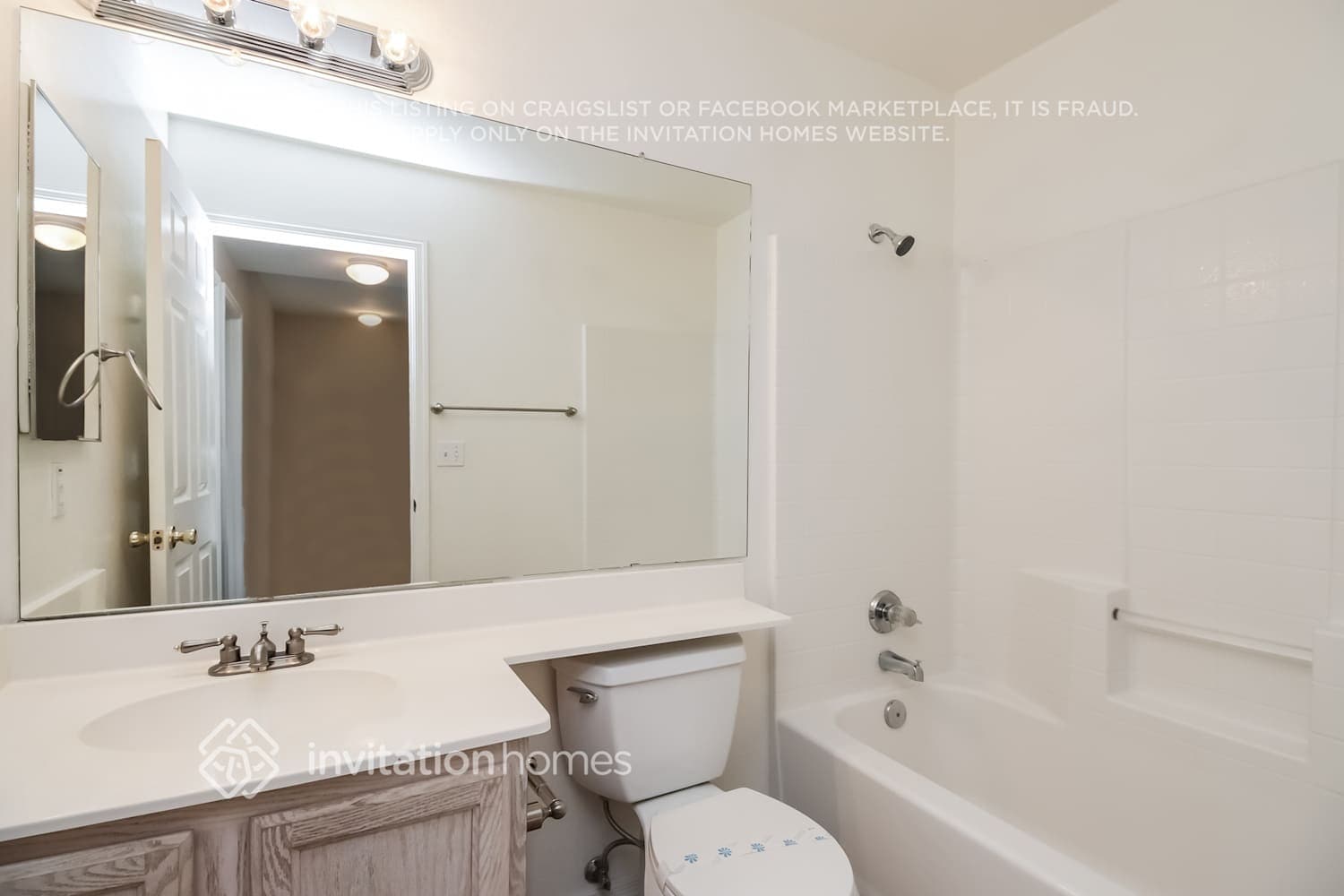 Building Photo - 1007 W Libra Dr