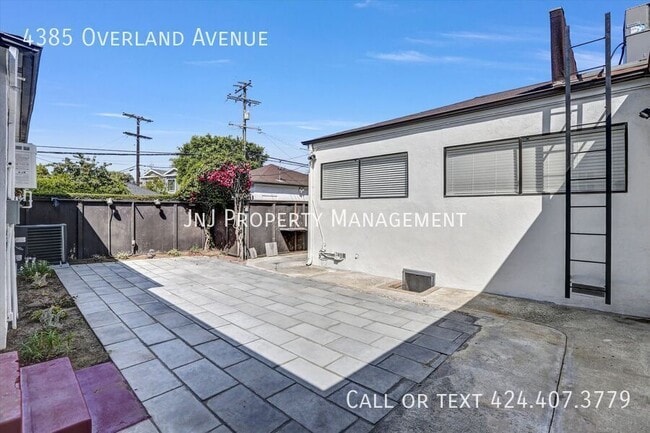 Building Photo - 4385 Overland Ave