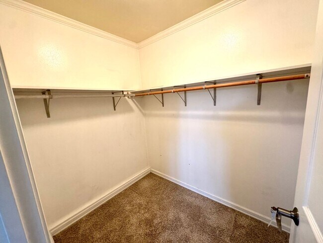 Building Photo - 2-Bed 2 bath Gig Harbor Retreat w/ Sauna &...