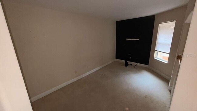 Building Photo - 7181 Regina Way