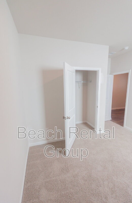Building Photo - 540 Duvall St