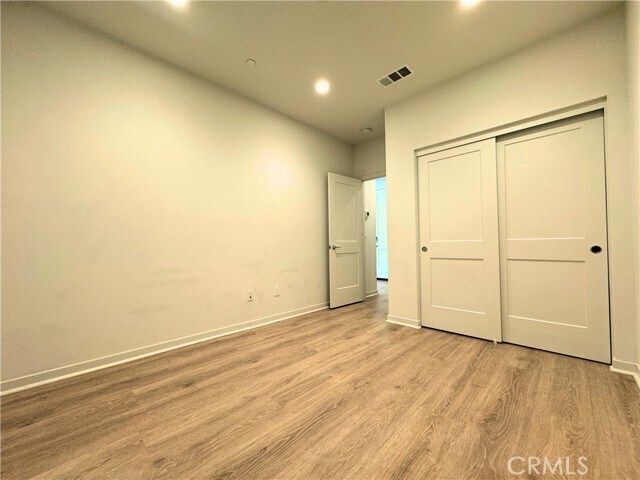 Building Photo - 1126 Epic
