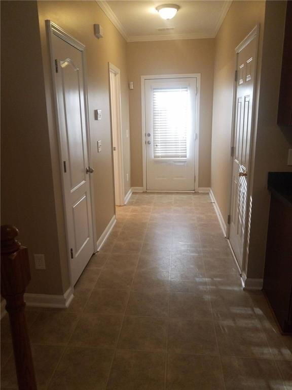 Building Photo - 121 Red Barn Ln