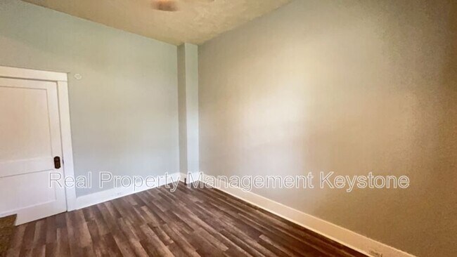 Building Photo - 1247 Chartiers Ave