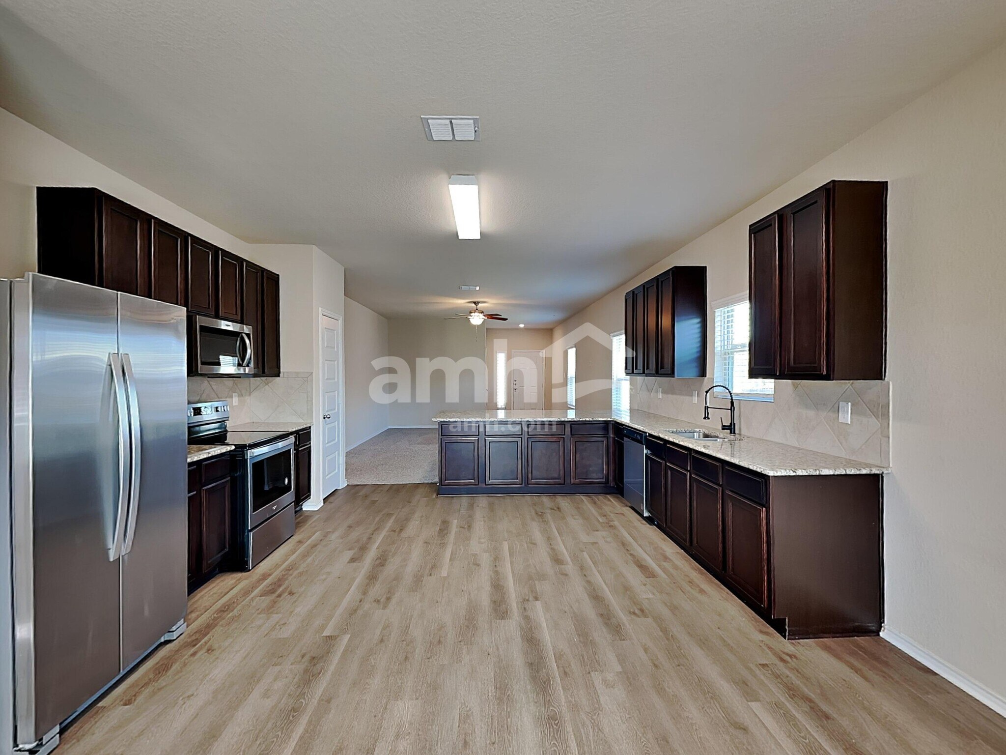 Building Photo - 747 Red Barn Bnd