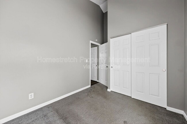 Building Photo - 2455 Buttonwood Ct