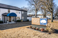 Building Photo - Millington Oaks Apartments