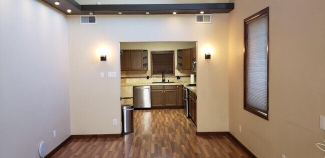 Building Photo - 4609 Driftwood Ave NW