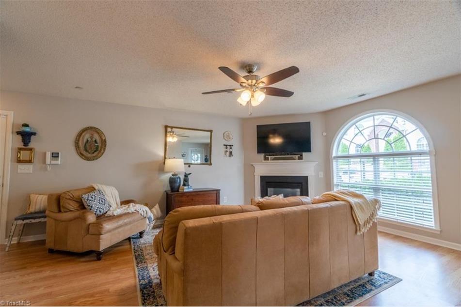 Building Photo - 4320 Cedarcroft Ct