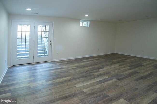 Building Photo - 1600 Hudgins Farm Cir