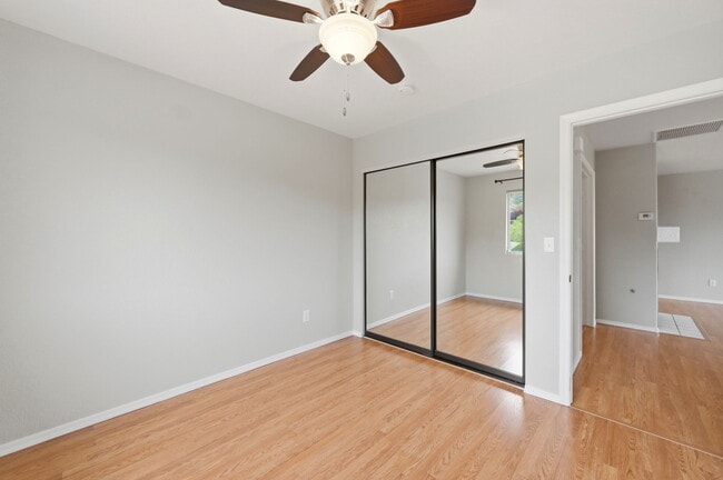 Building Photo - 3150 Cascades Ct