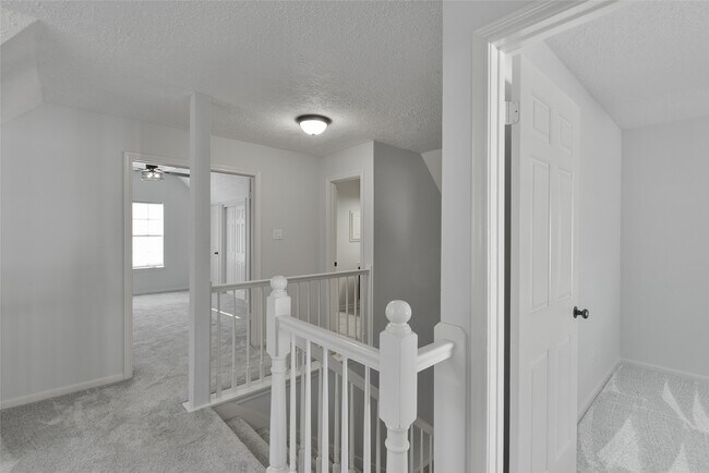 Building Photo - 4527 Natural Bridge Dr