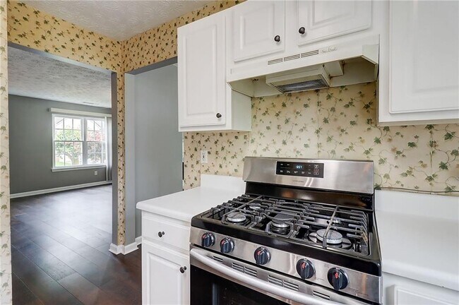 Building Photo - 1061 Chase Creek Ct