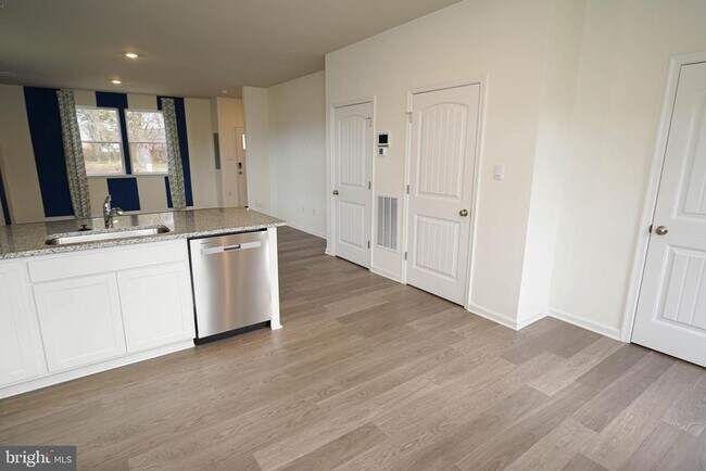 Building Photo - 1624 Severn St