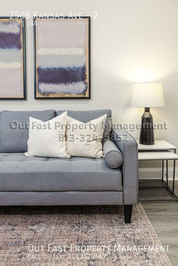 Building Photo - 2509 W Kansas Ave